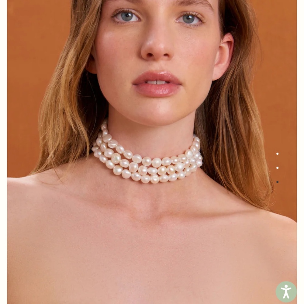 Cult Gaia Nora Choker in Pearl